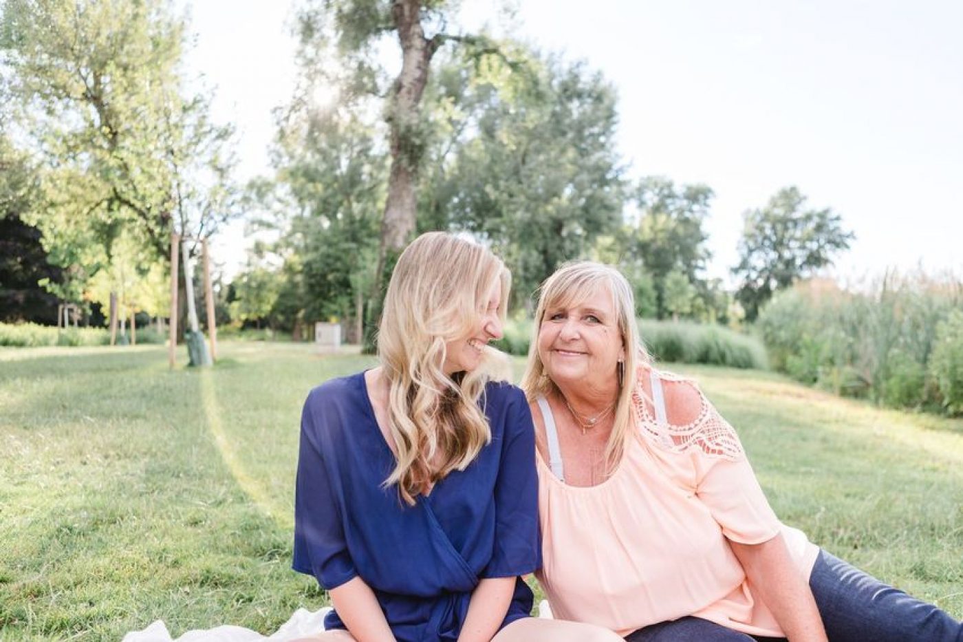 schoenfotorafiert_mutter_tochter_shooting_foto_outdoor_sommer_wien-4
