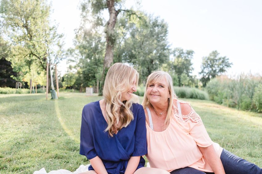 schoenfotorafiert_mutter_tochter_shooting_foto_outdoor_sommer_wien-4